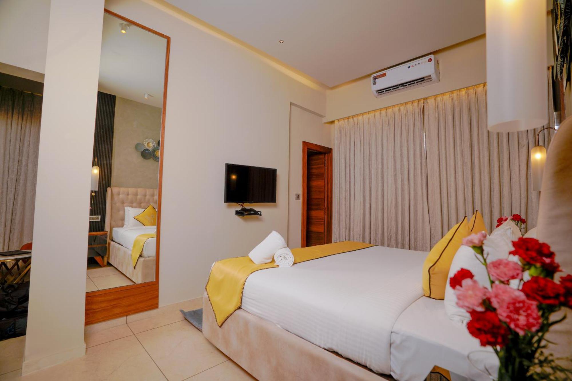 Lazdana Hotel Bangalore Ngoại thất bức ảnh